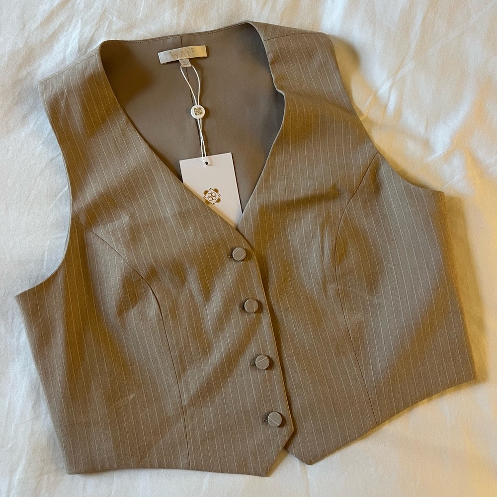WAYF Layla Vest - Picture 3 of 5